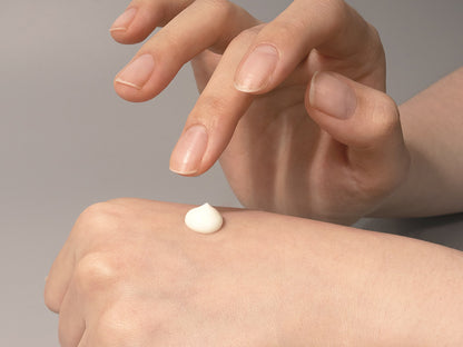 d'Alba Waterful Essence Sunscreen SPF50+ PA++++